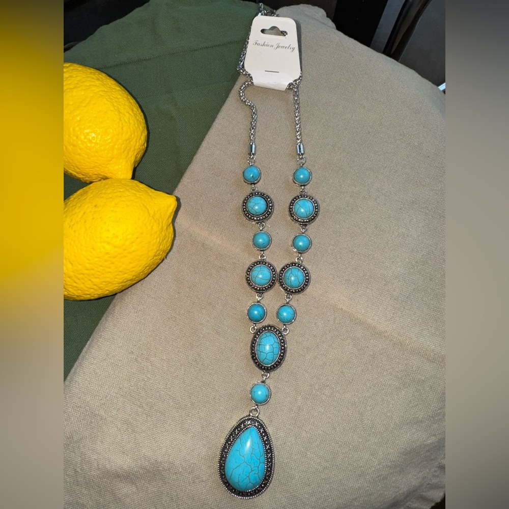 NWT Turquoise Statement Necklace